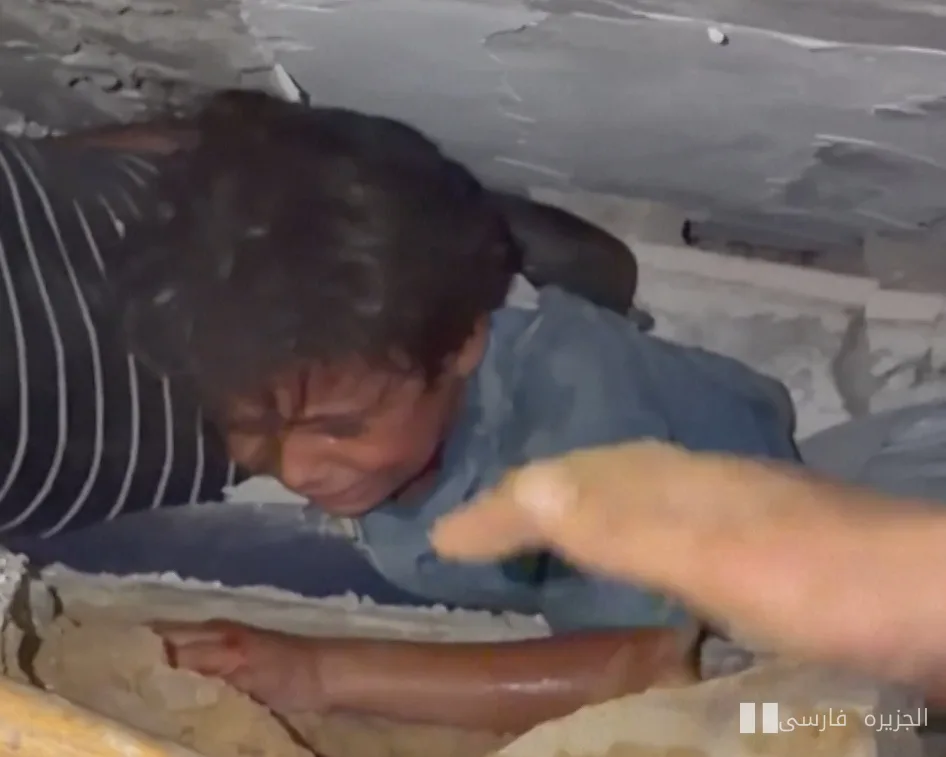 At least 20 people died in the collapse of a building in Gaza
