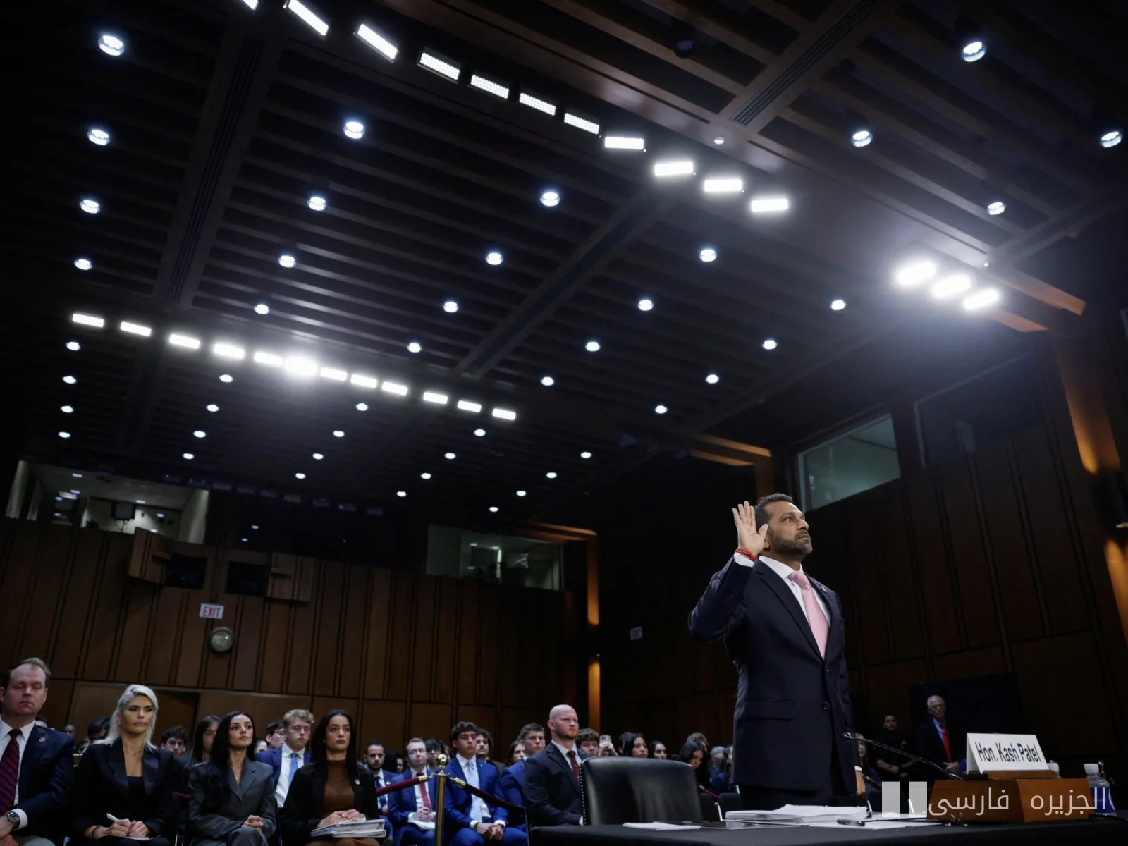 كاش باتل يدافع عن تغييرات معايير التوظيف في FBI