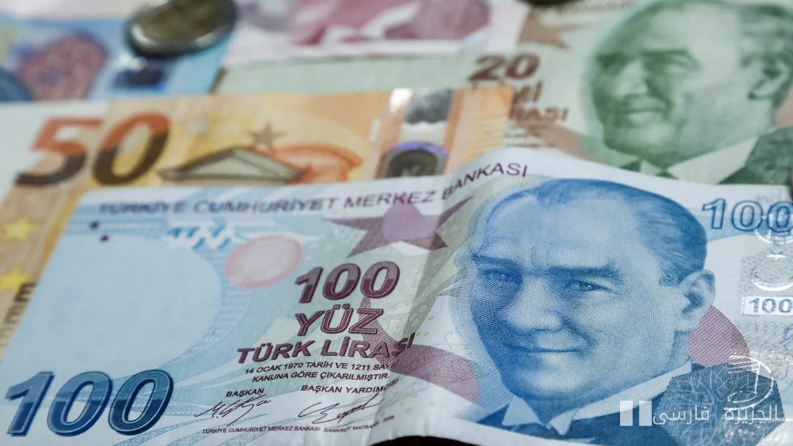 انخفاض سعر الليرة التركية إلى ٤٧٤٠ تومان في السوق