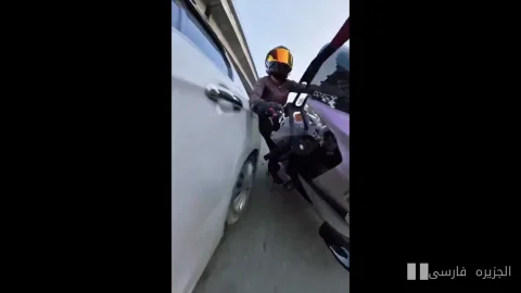 Ermittlungen der indischen Polizei nach dem Unfall einer Motorradfahrerin mit einem Auto