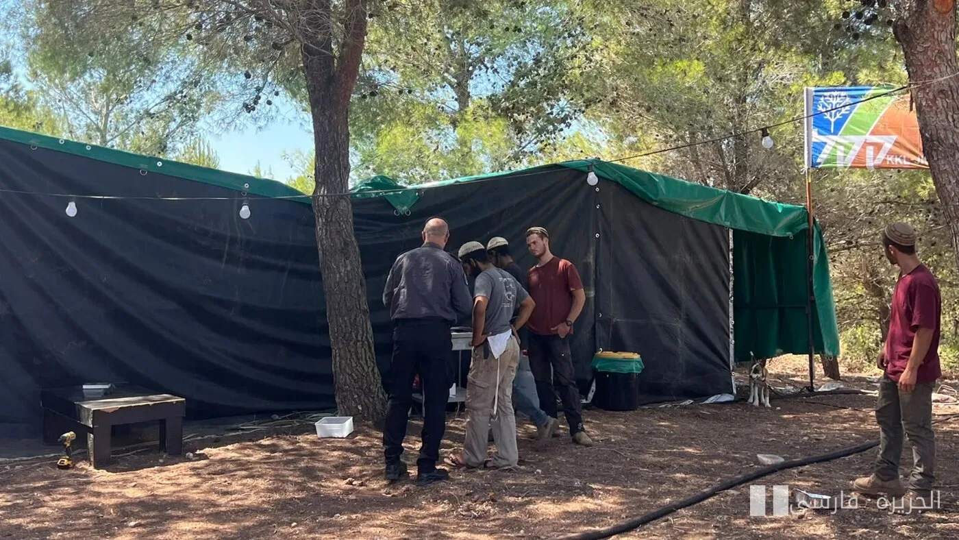 Tägliche Proteste der palästinensischen Bürger Israels gegen den Siedlungsaußenposten in Majd al-Krum