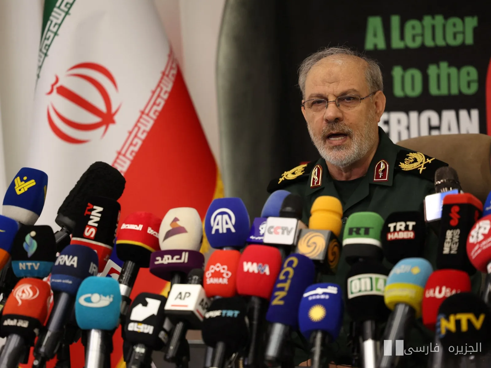 سپاه پاسداران انقلاب اسلامی هدف قرار دادن کشتی‌های متخلف را در تنگه هرمز اعلام کرد