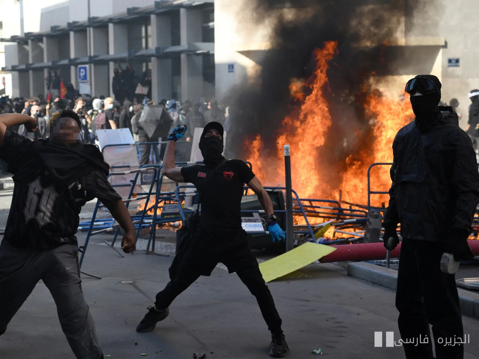 اعتراضات دانش‌آموزان در فرانسه به دلیل کمبود معلم و شرایط نامناسب مدارس
